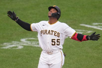 article image - Reds Pirates Baseball